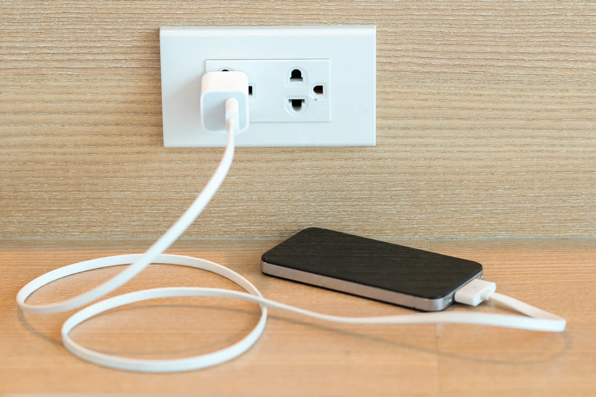 Why charging your phone to 100% isn’t always the best choice