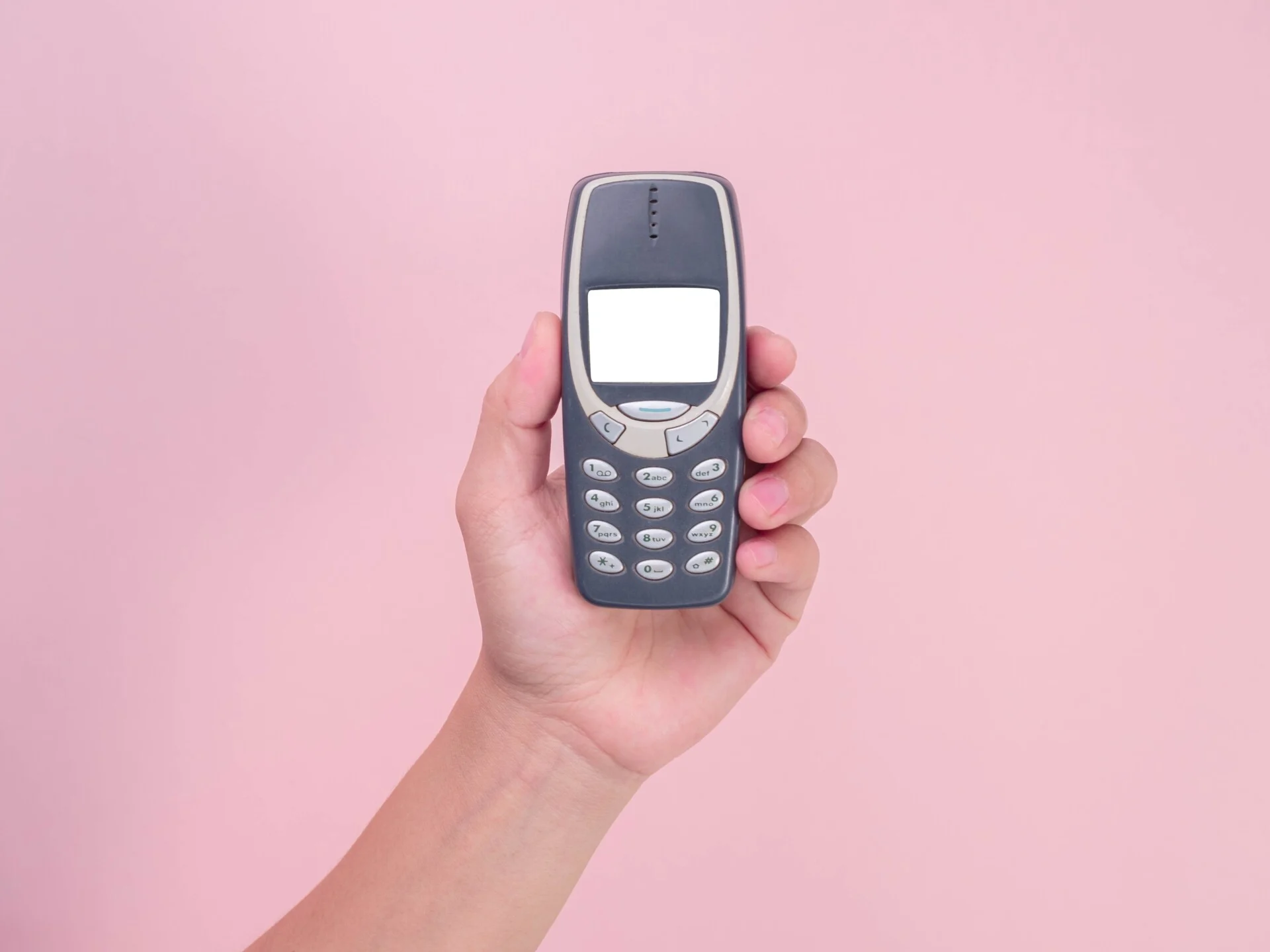 From old Nokia phones to magnetic tape – How «Obsolete» technology can thwart hackers